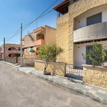 Holiday home Casa Vacanze Marilu