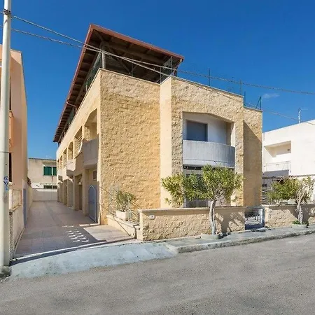 Casa Vacanze Marilu * Torre Pali